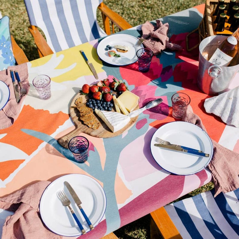 Discover Basil Bangs Tablecloth Wildflowers in Canada, with DuPont Teflon for ultimate stain resistance, ideal for 6-8 seat tables.