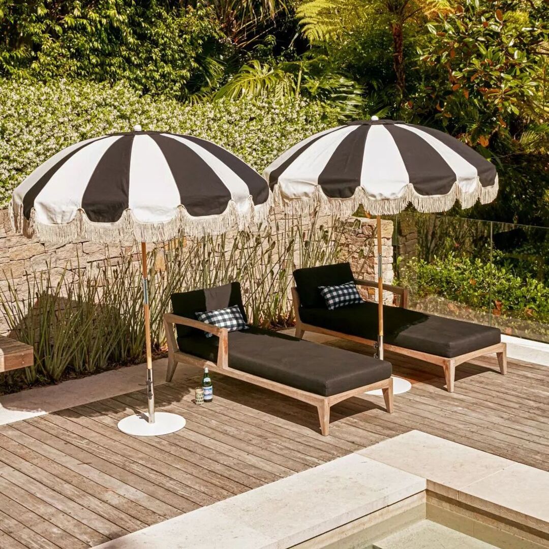 low profile patio umbrella base 25kg White Patio Umbrella Base – Basil Bangs Canada